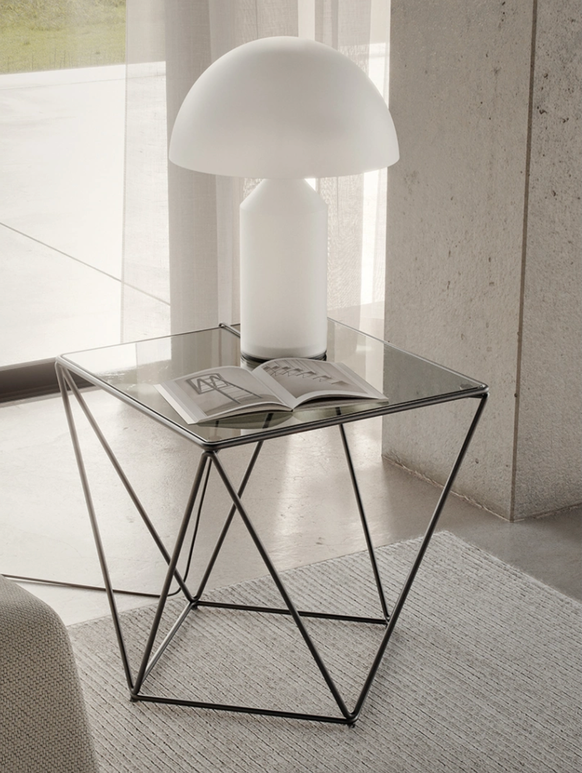 AVET LOW TABLE