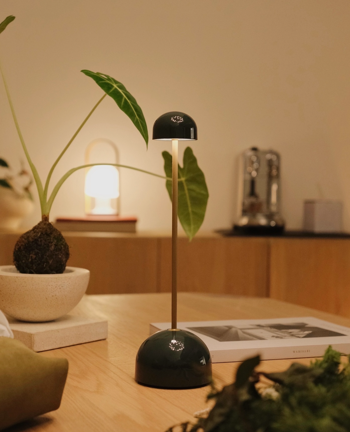 SIPS 充電型桌燈