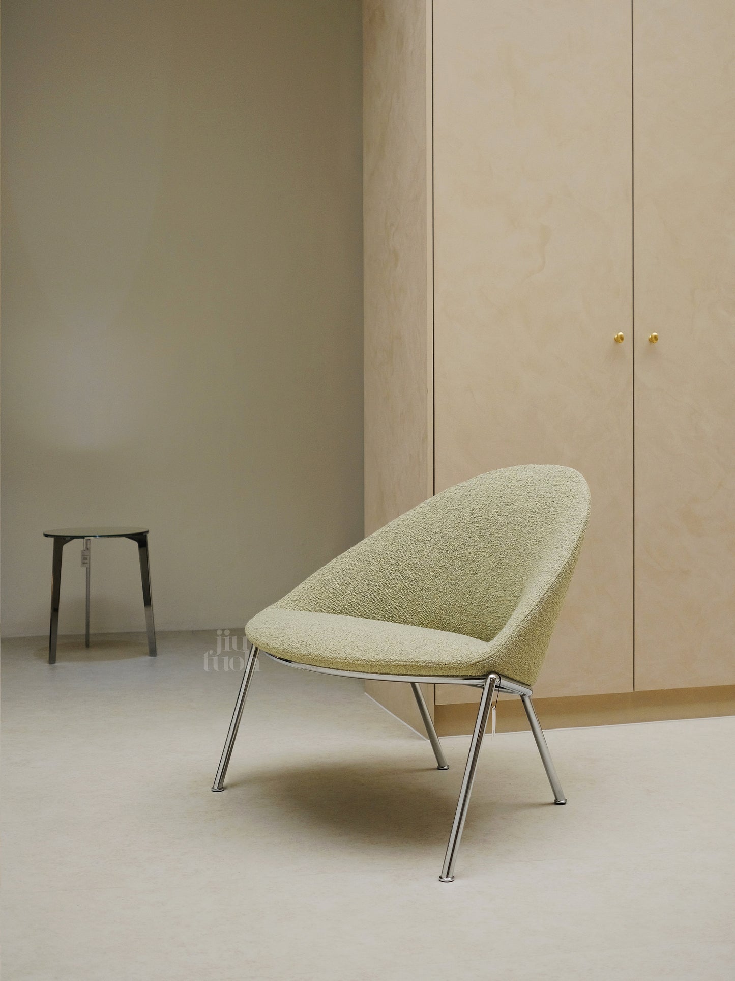 CIRCA LOUNGE CHAIR