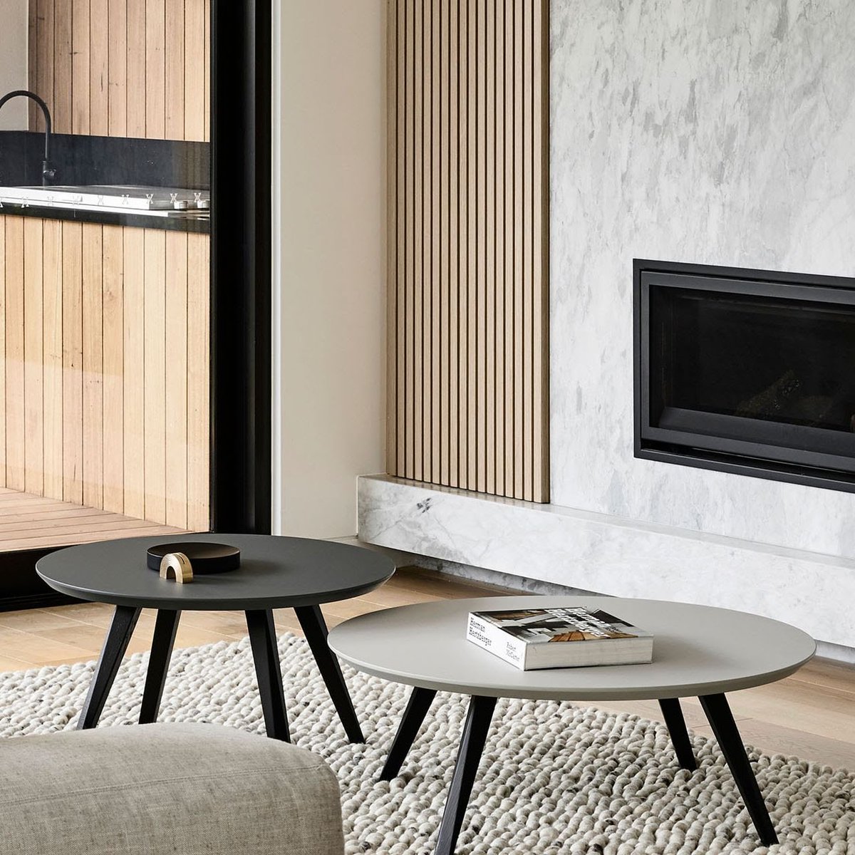 OBLIQUE LOW TABLE