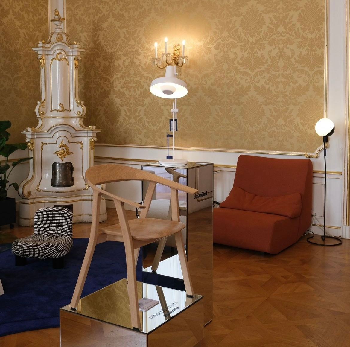 RHOMB CHAIR