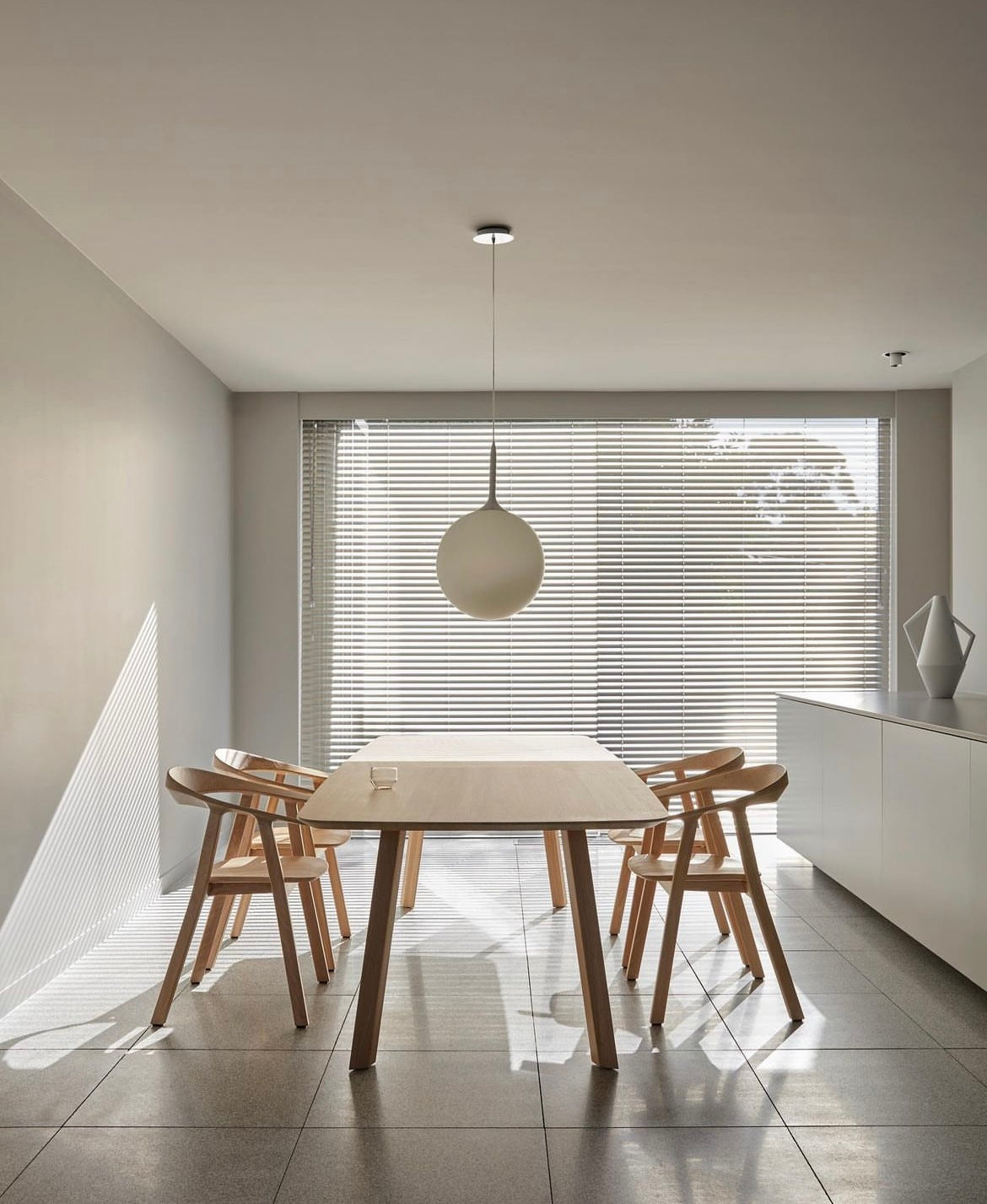 RHOMB CHAIR