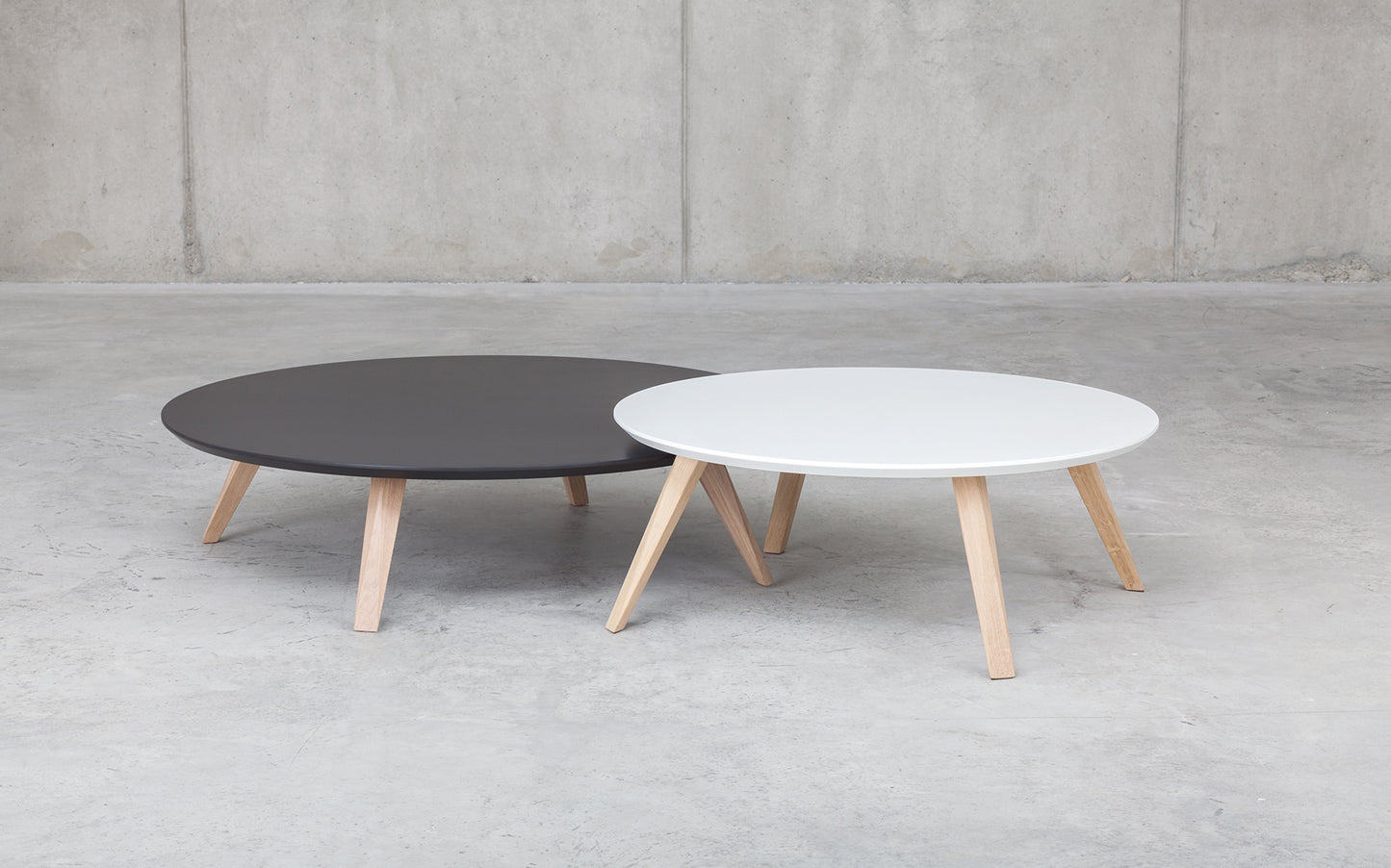 OBLIQUE LOW TABLE