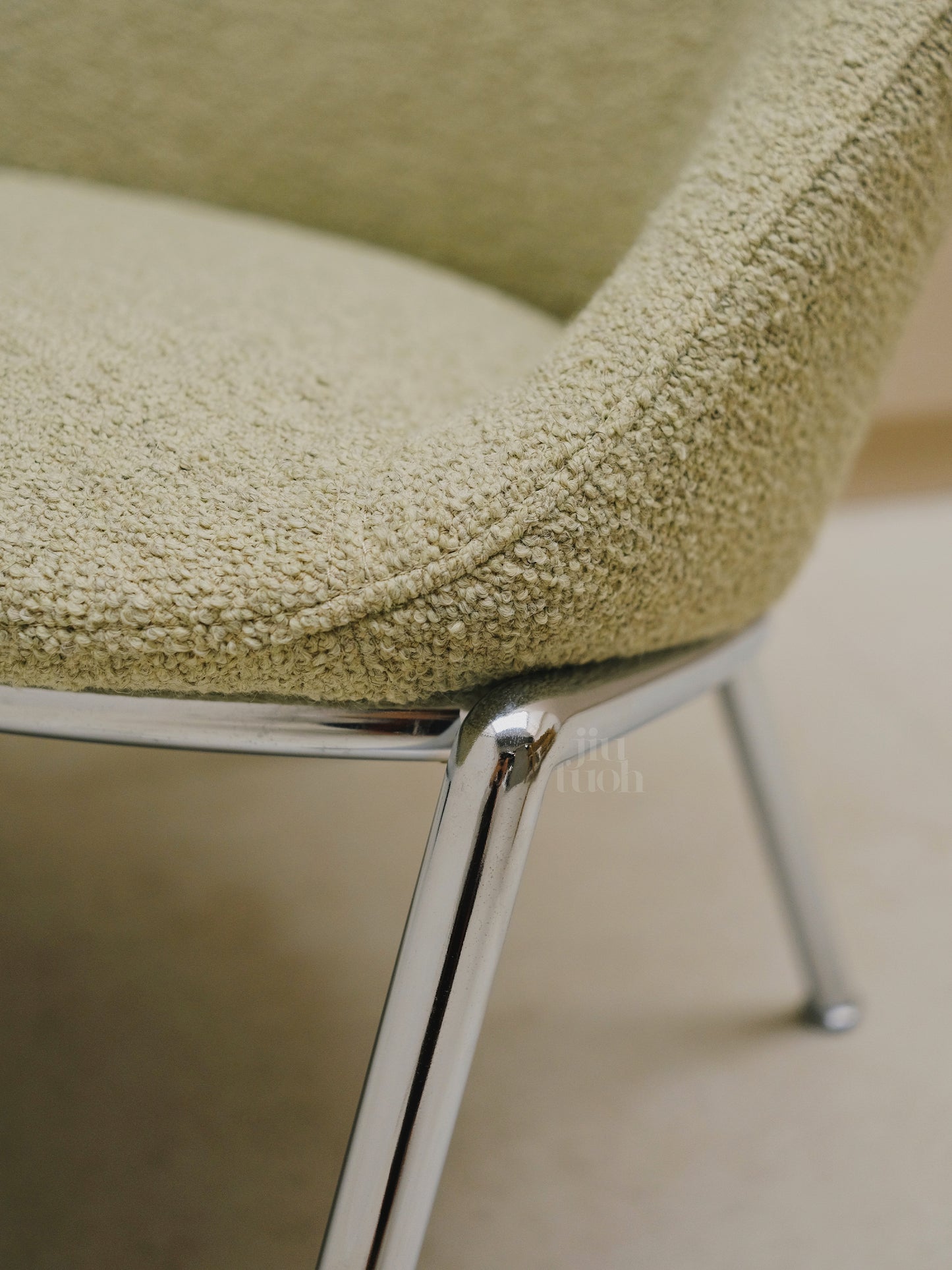 CIRCA LOUNGE CHAIR