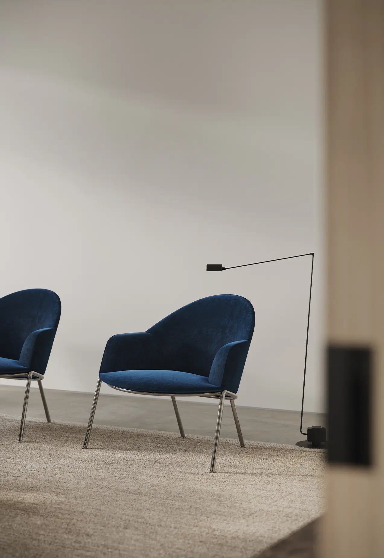 CIRCA LOUNGE WITH ARMRESTS