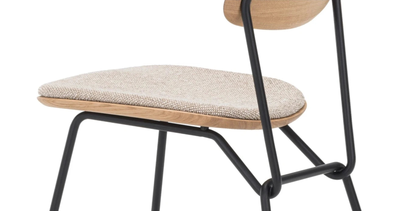 STRAIN CHAIR