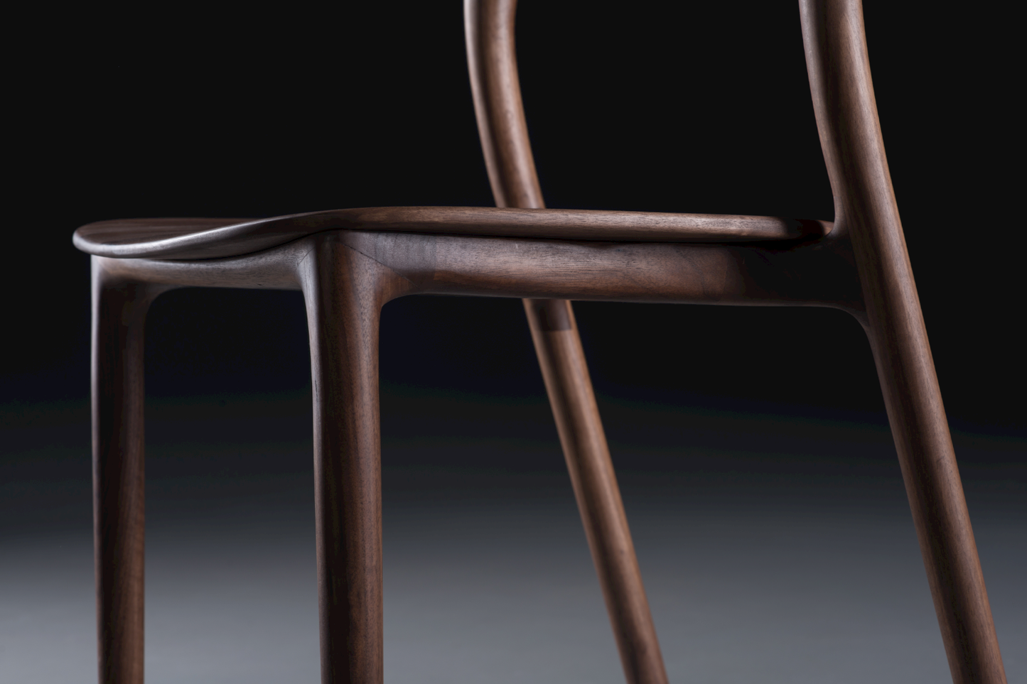 NEVA LIGHT CHAIR