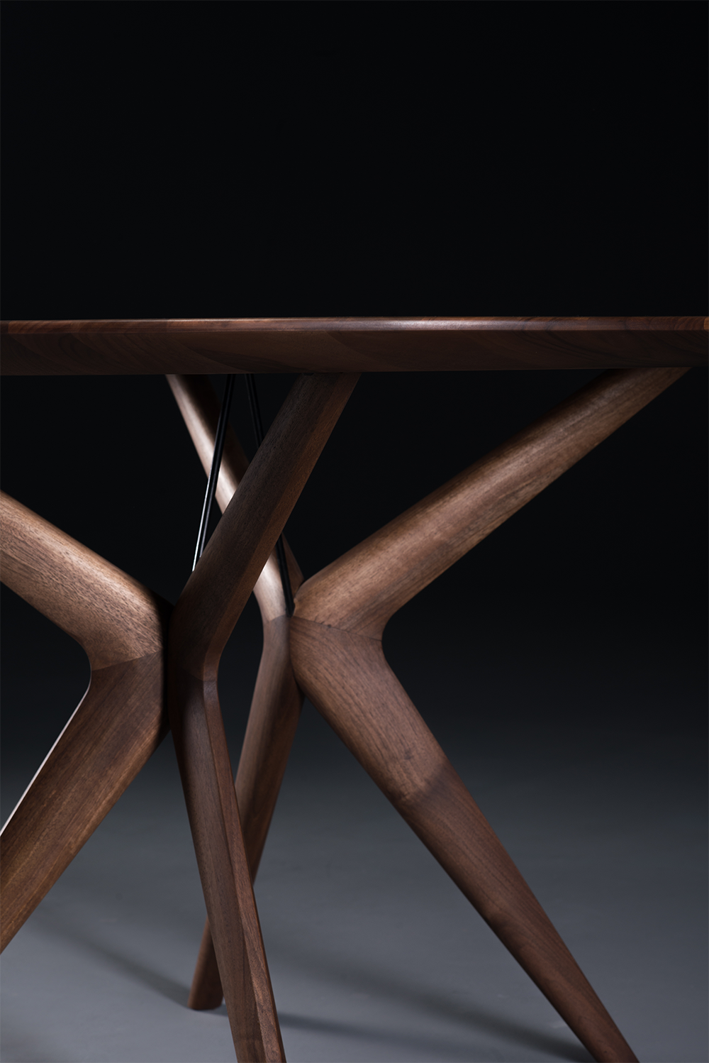 LAKRI ROUND TABLE