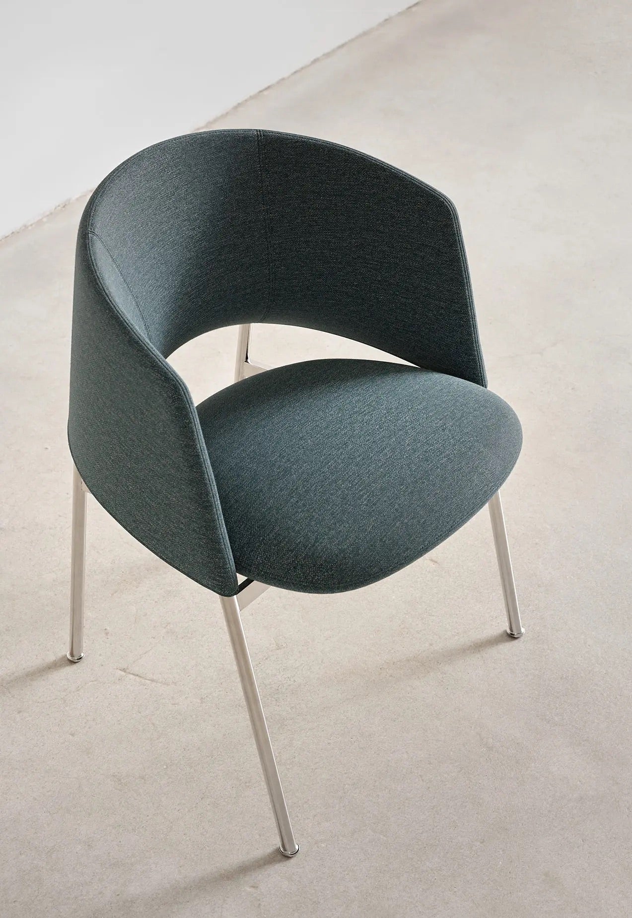 CIRCA STOOL & SIDE CHAIR