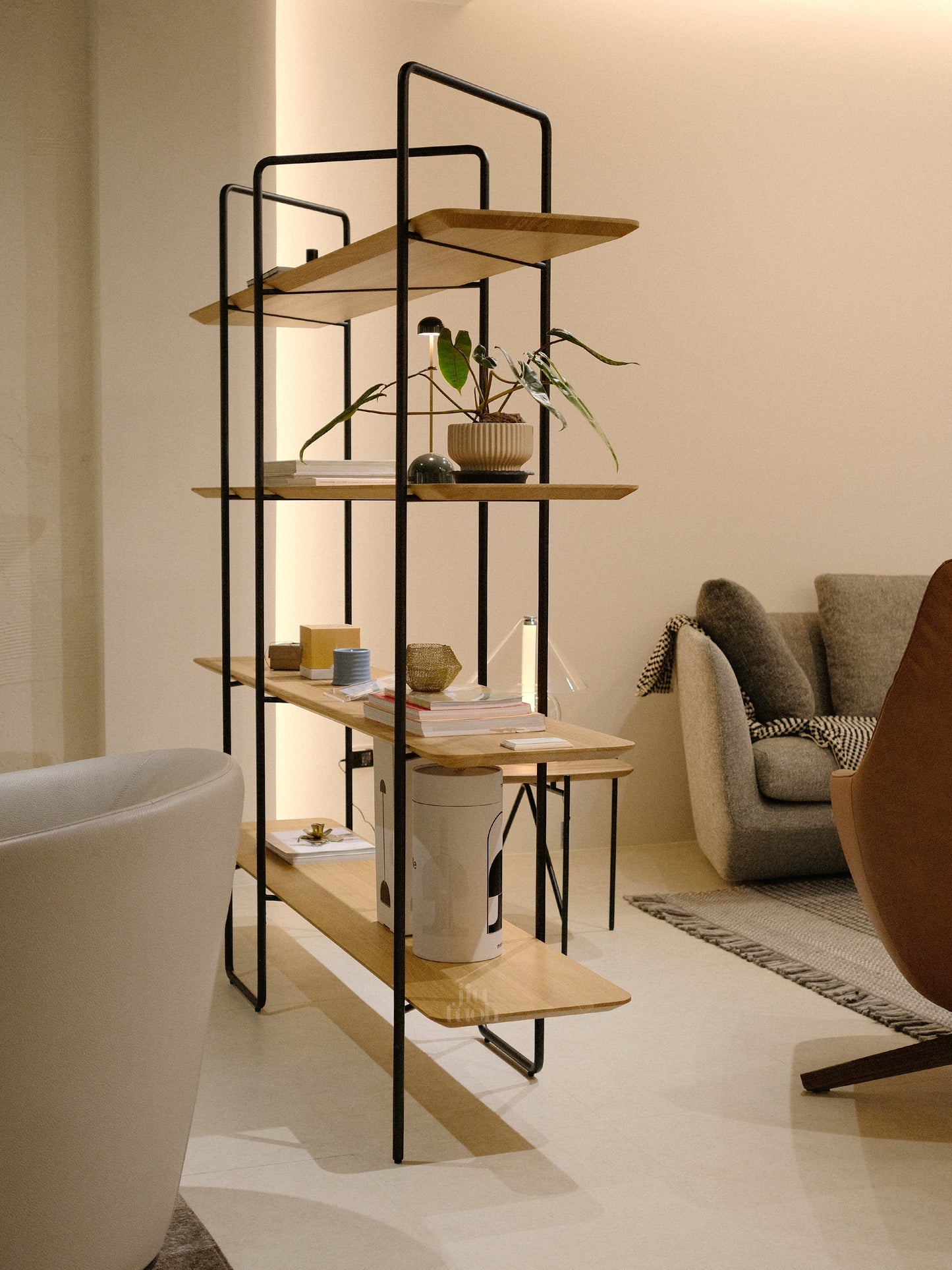 KNIF SHELVING SYSTEM