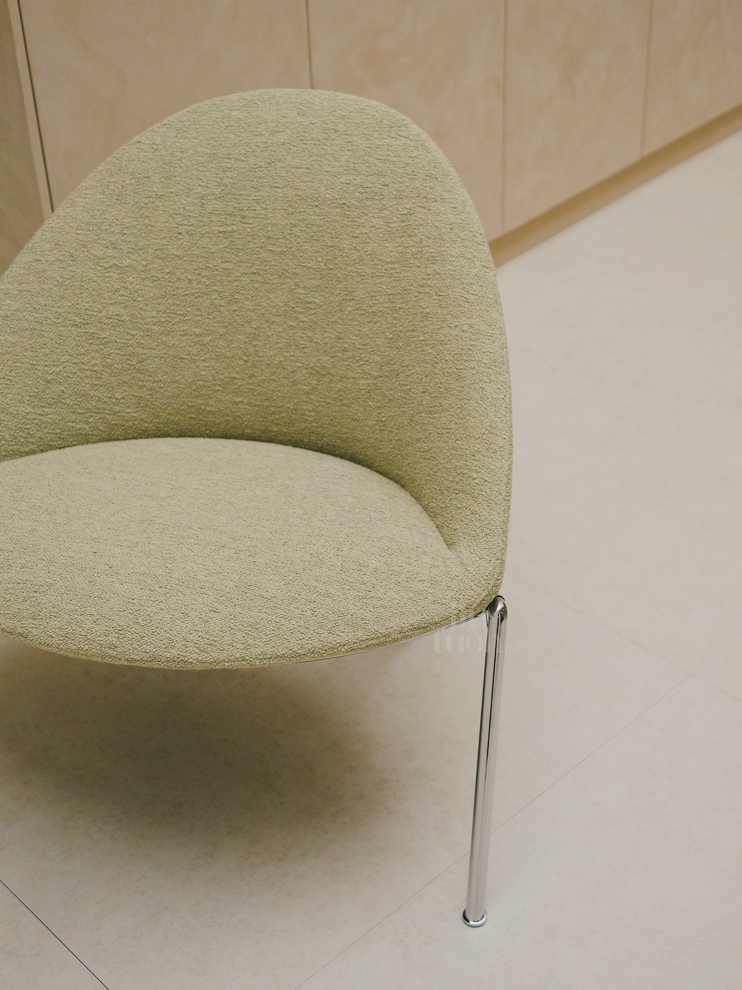 CIRCA LOUNGE CHAIR