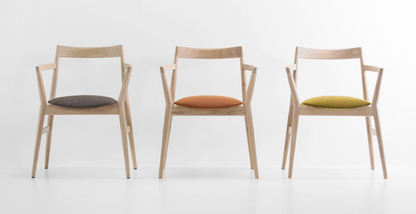 DOBRA CHAIR