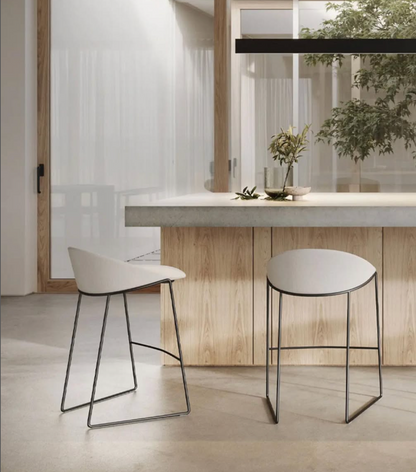 CIRCA STOOL & SIDE CHAIR