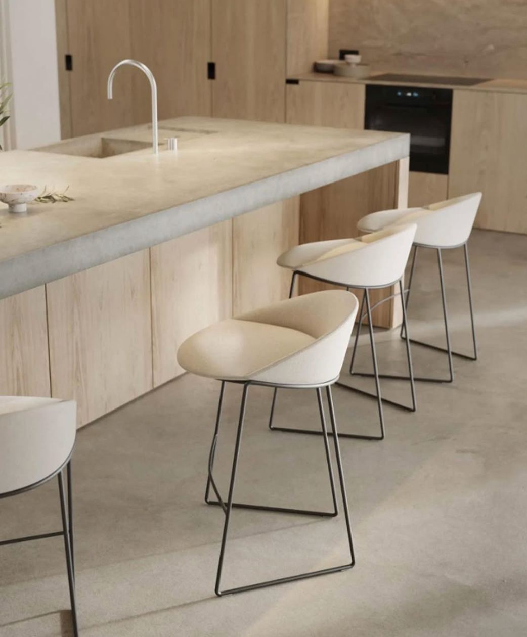 CIRCA STOOL & SIDE CHAIR