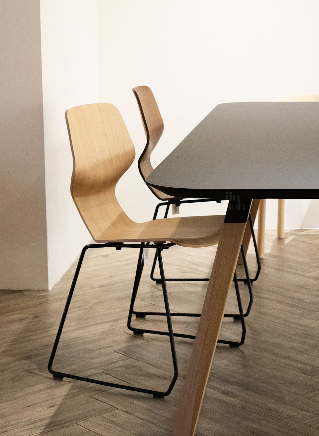OBLIKANT CHAIR
