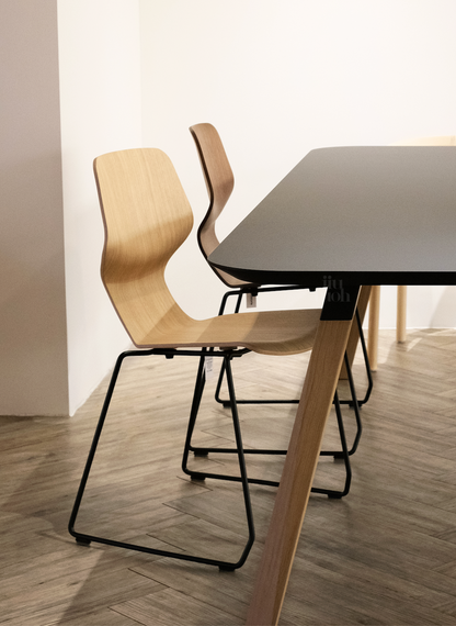OBLIKANT CHAIR
