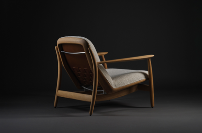 NILA LOUNGE CHAIR