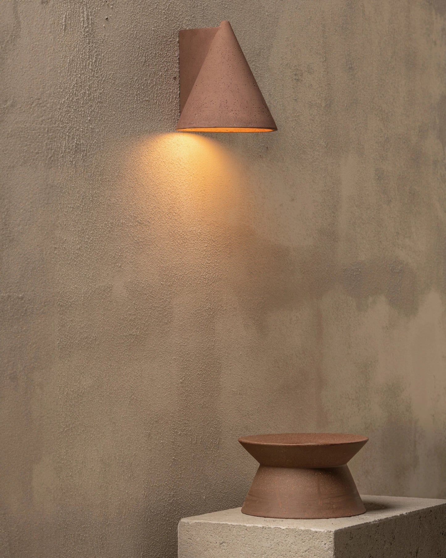 Wall lamp °1  Shape 壁燈