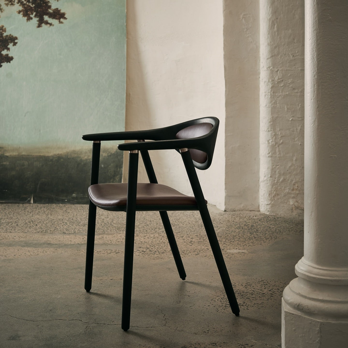 NARU CHAIR