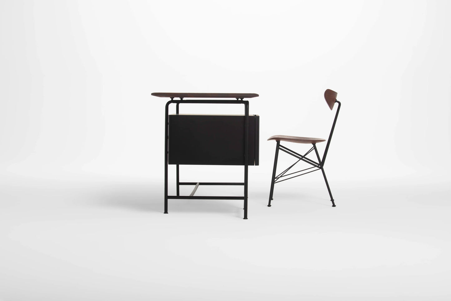 VR51 CHAIR