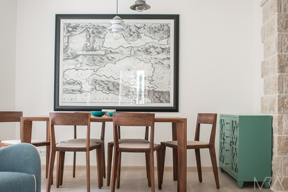 HANNY TABLE