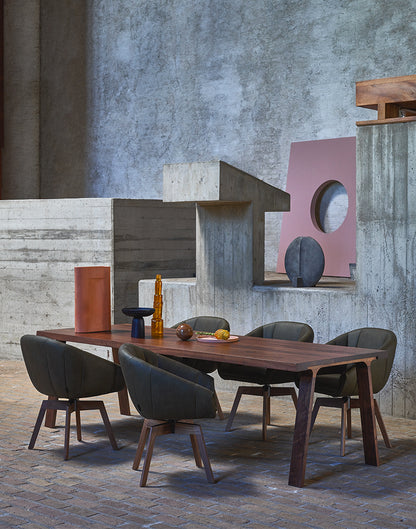 LUNA CHAIR