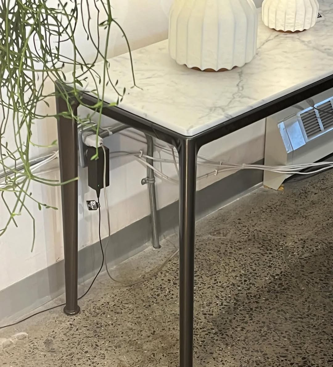 ABLE DESK AND LOW CONSOLE