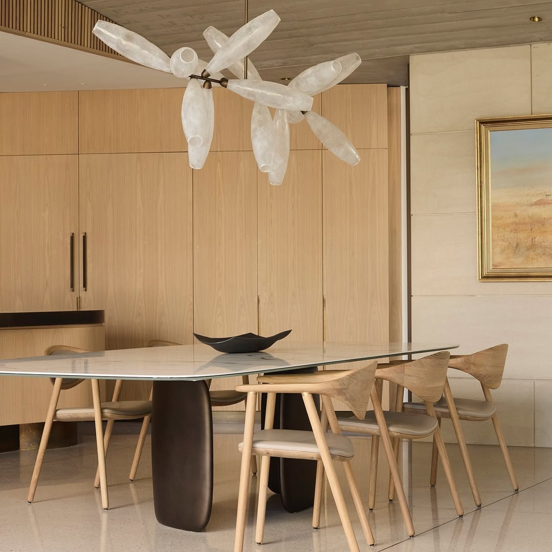 NARU CHAIR
