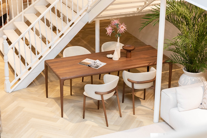LATUS TABLE