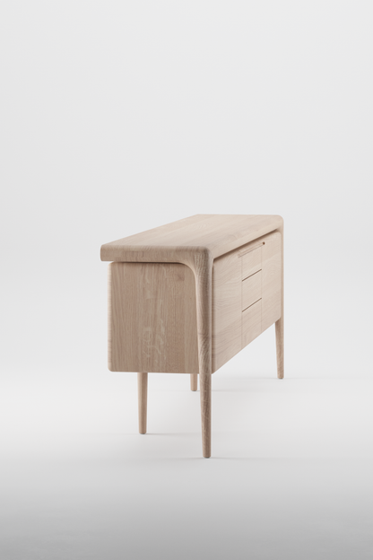 LATUS SIDEBOARD