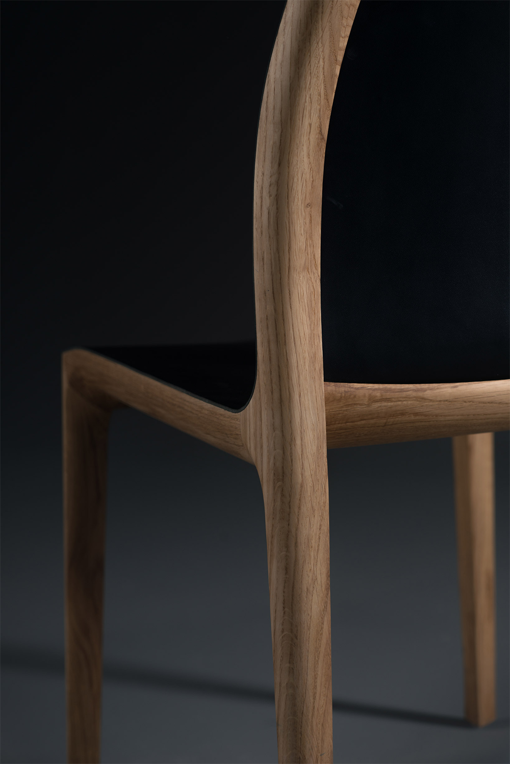 INVITO CHAIR