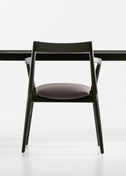 DOBRA CHAIR