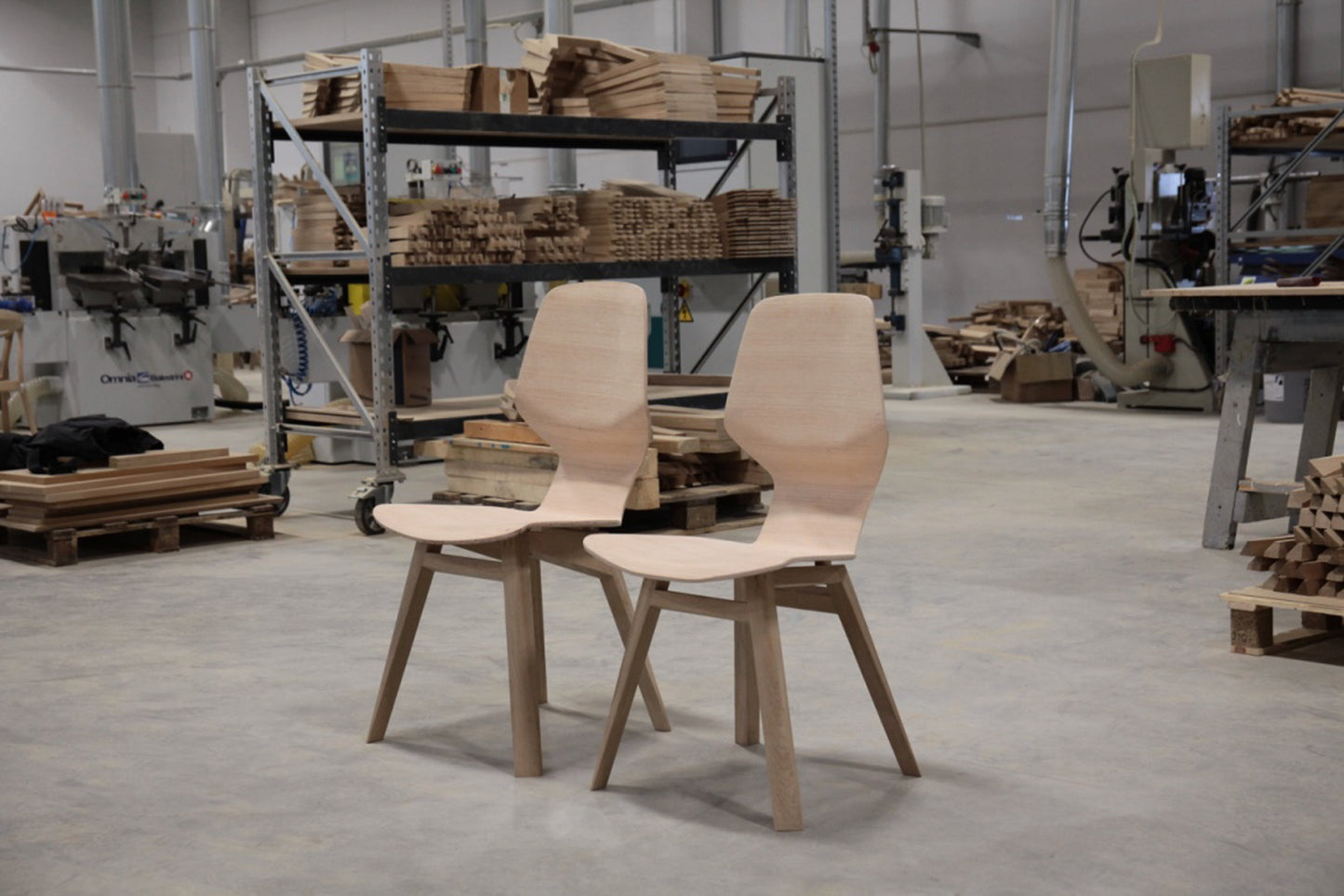 OBLIKANT CHAIR
